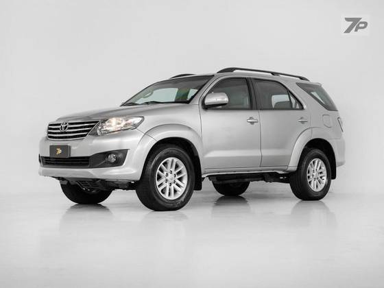 TOYOTA HILUX SW4 2.7 SR 4X2 16V FLEX 4P AUTOMÁTICO